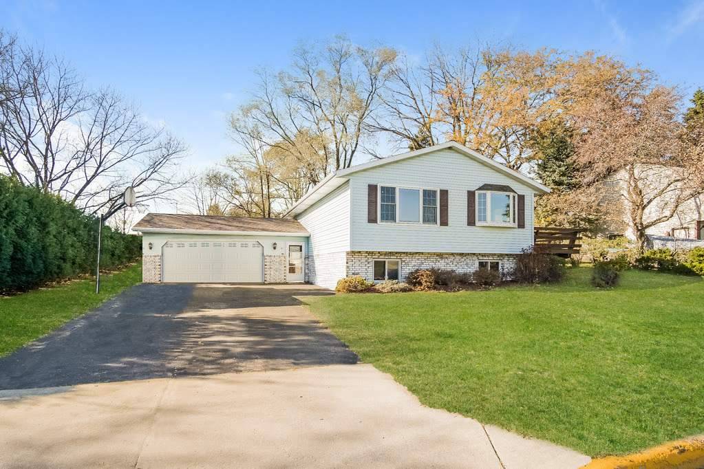 Baraboo, WI 53913,853 Willson St