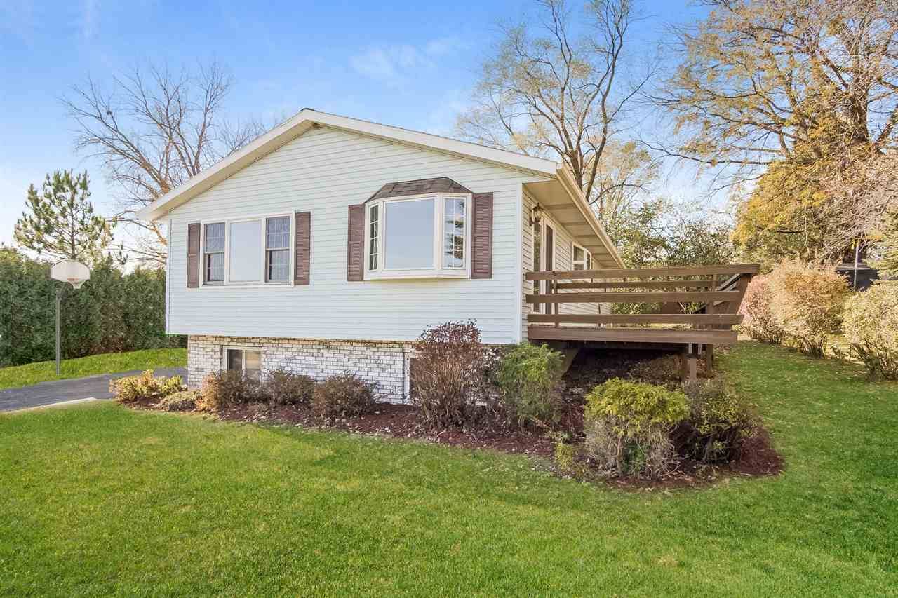 Baraboo, WI 53913,853 Willson St
