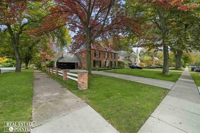 Grosse Pointe Farms, MI 48236,136 MORAN