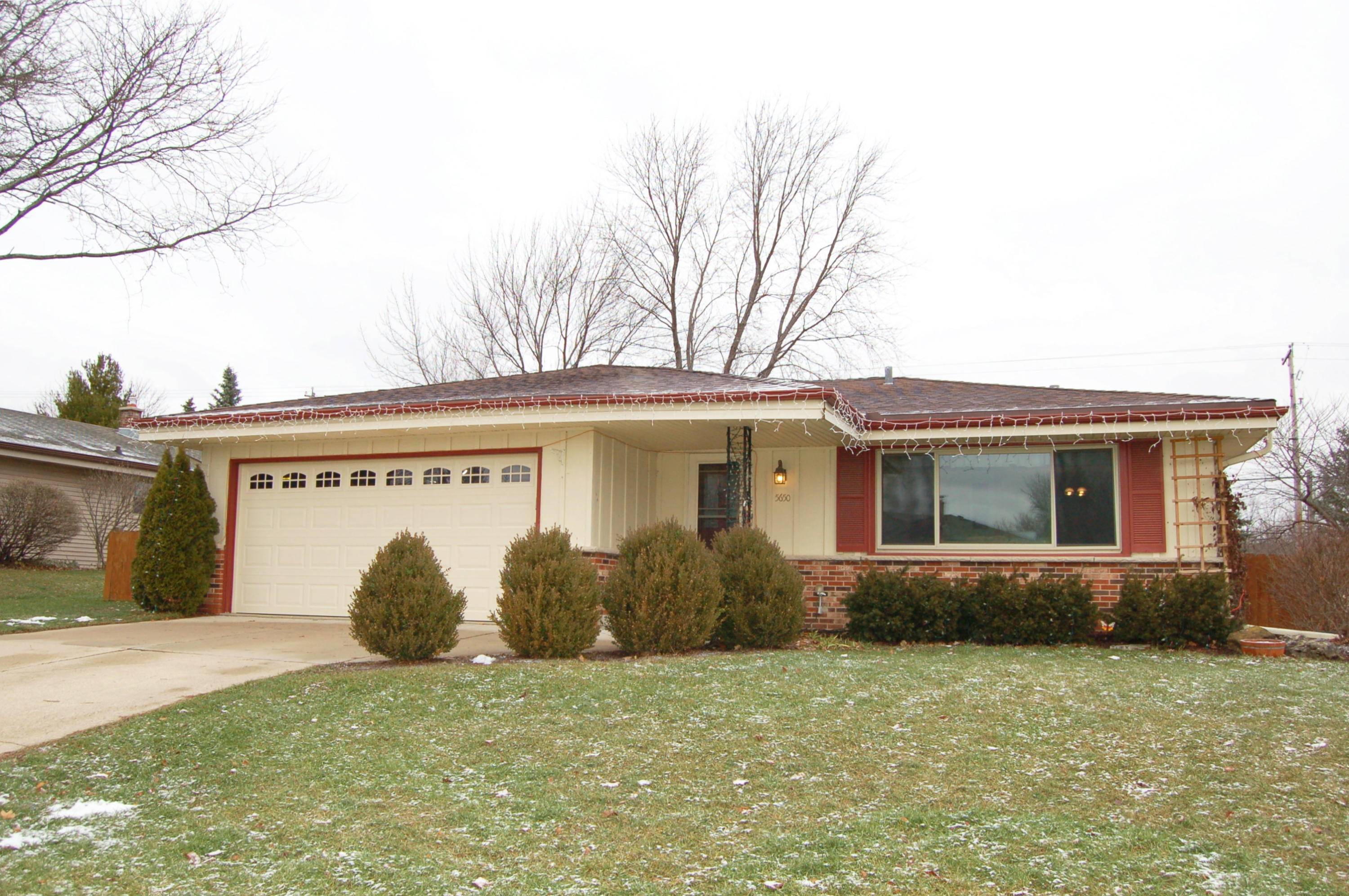 Franklin, WI 53132,5650 W Allwood Dr