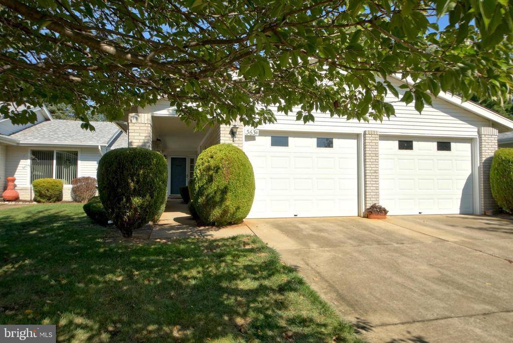 Monroe Township, NJ 08831,363 UNION DR #B