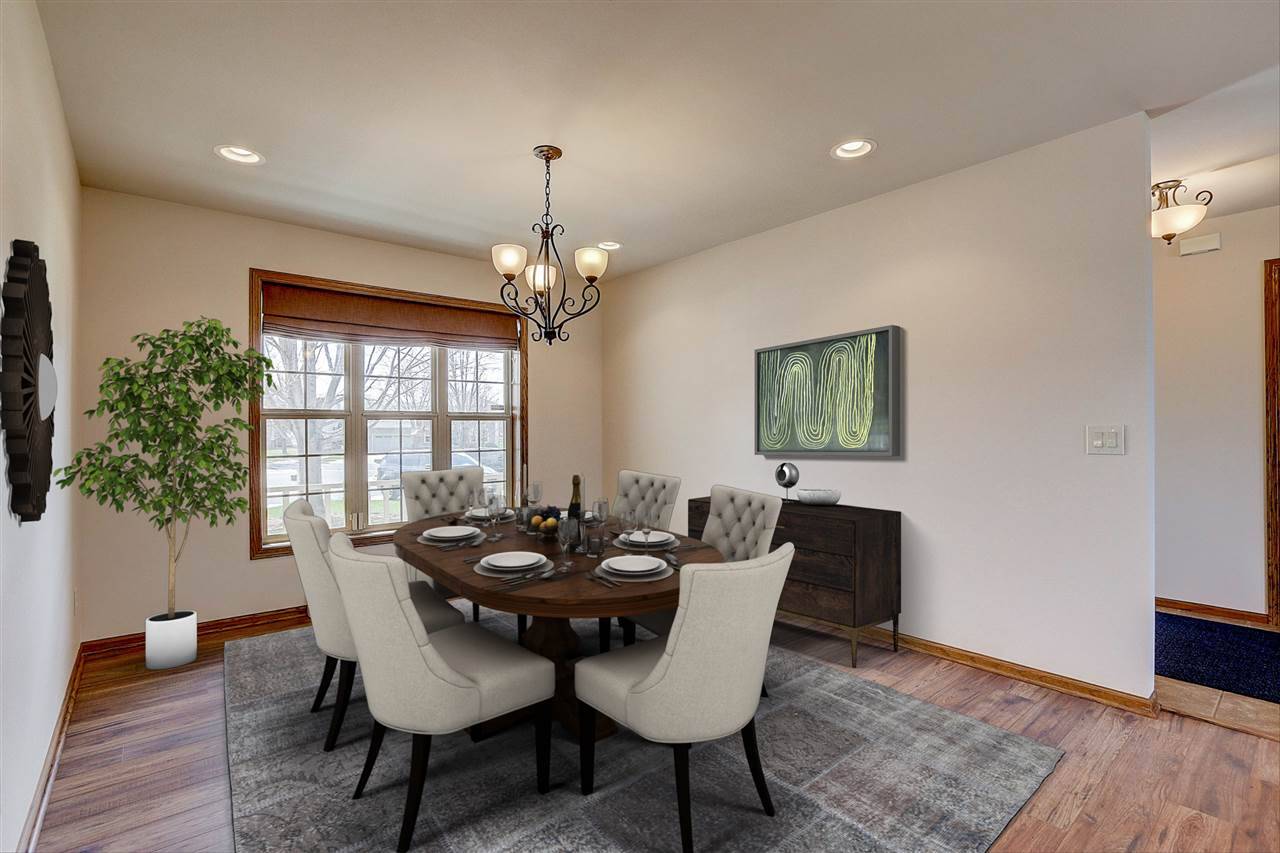 10 Bradbury Ct, Madison, WI 53719