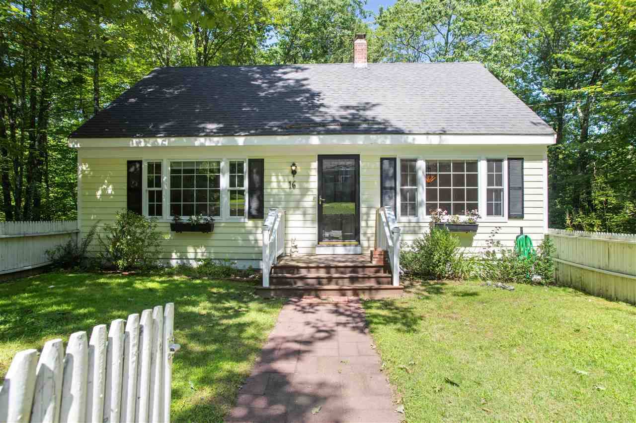 Wolfeboro, NH 03894,16 Lakeview DR