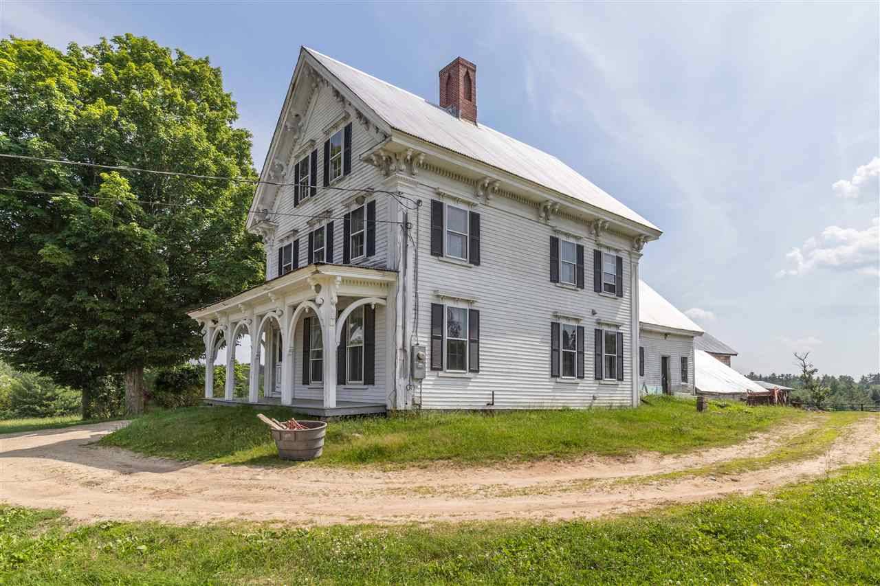 Tuftonboro, NH 03816,70 Middle RD