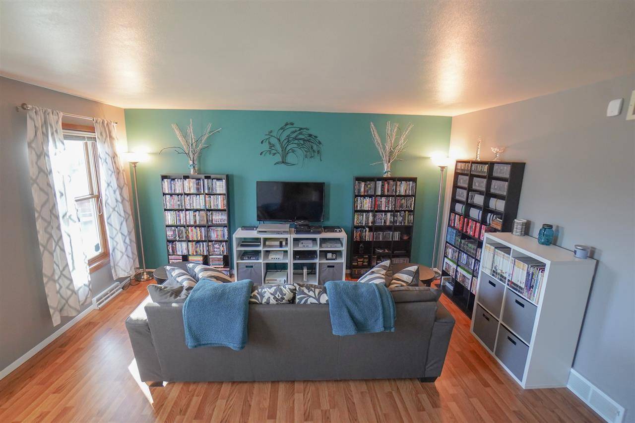 6818 PARK EDGE DR, Madison, WI 53719