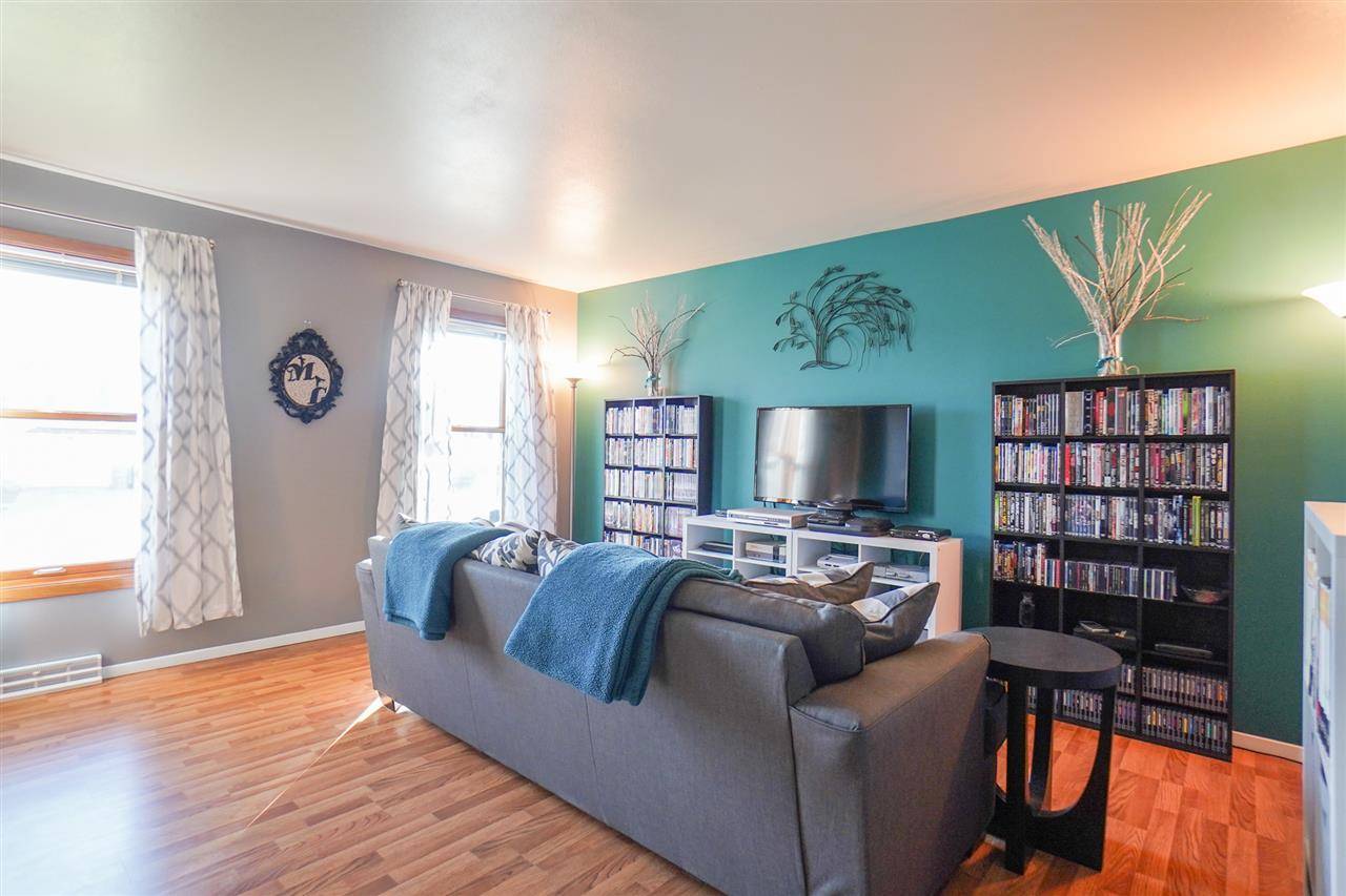 6818 PARK EDGE DR, Madison, WI 53719