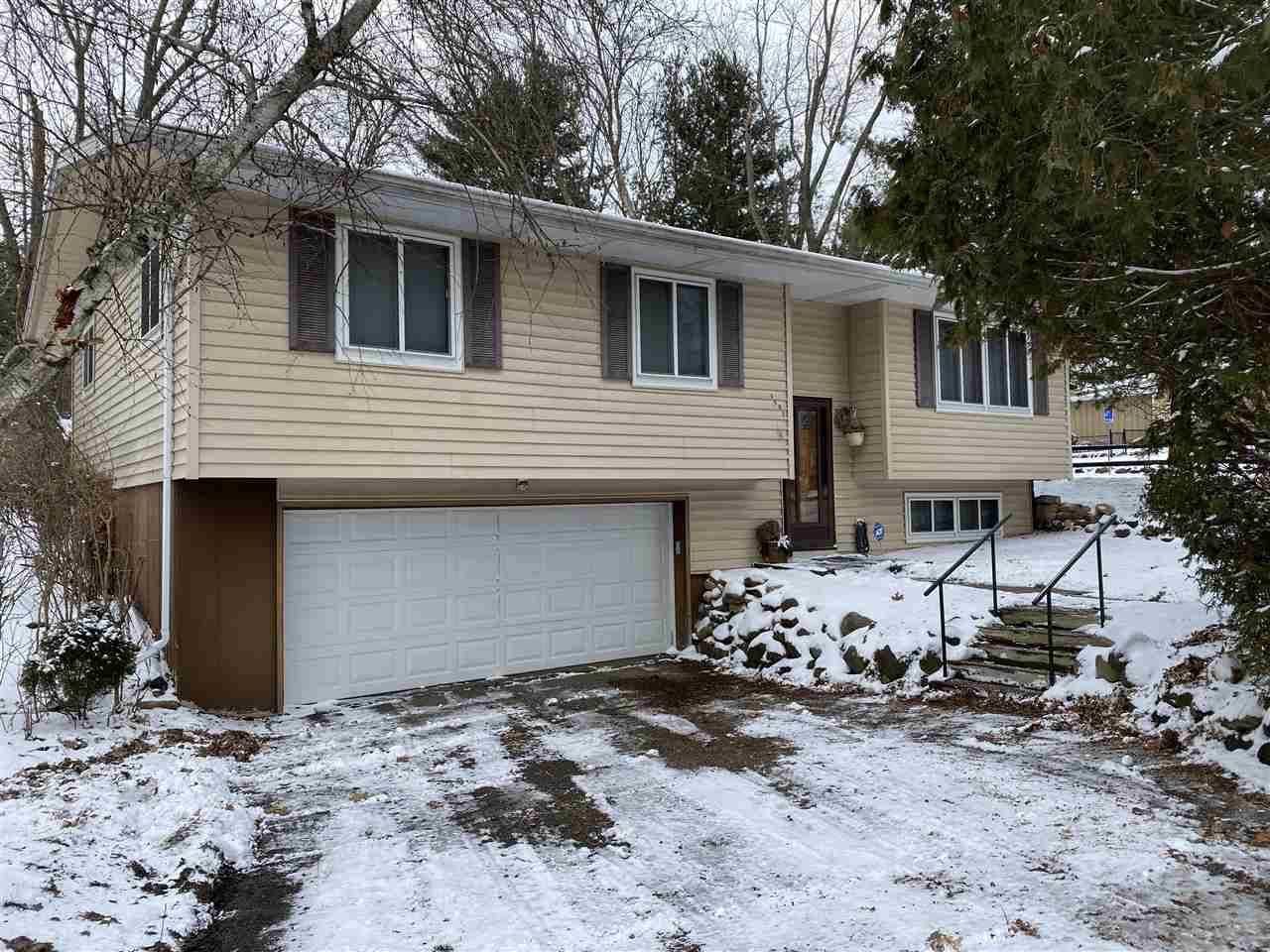 1302 Frisch Rd, Madison, WI 53711