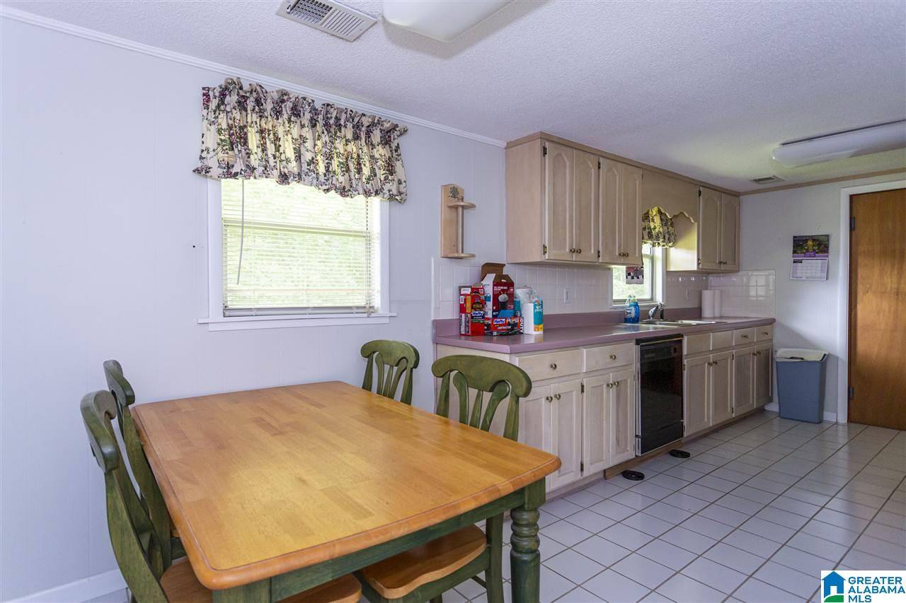 Columbiana, AL 35051,1561 CHELSEA RD