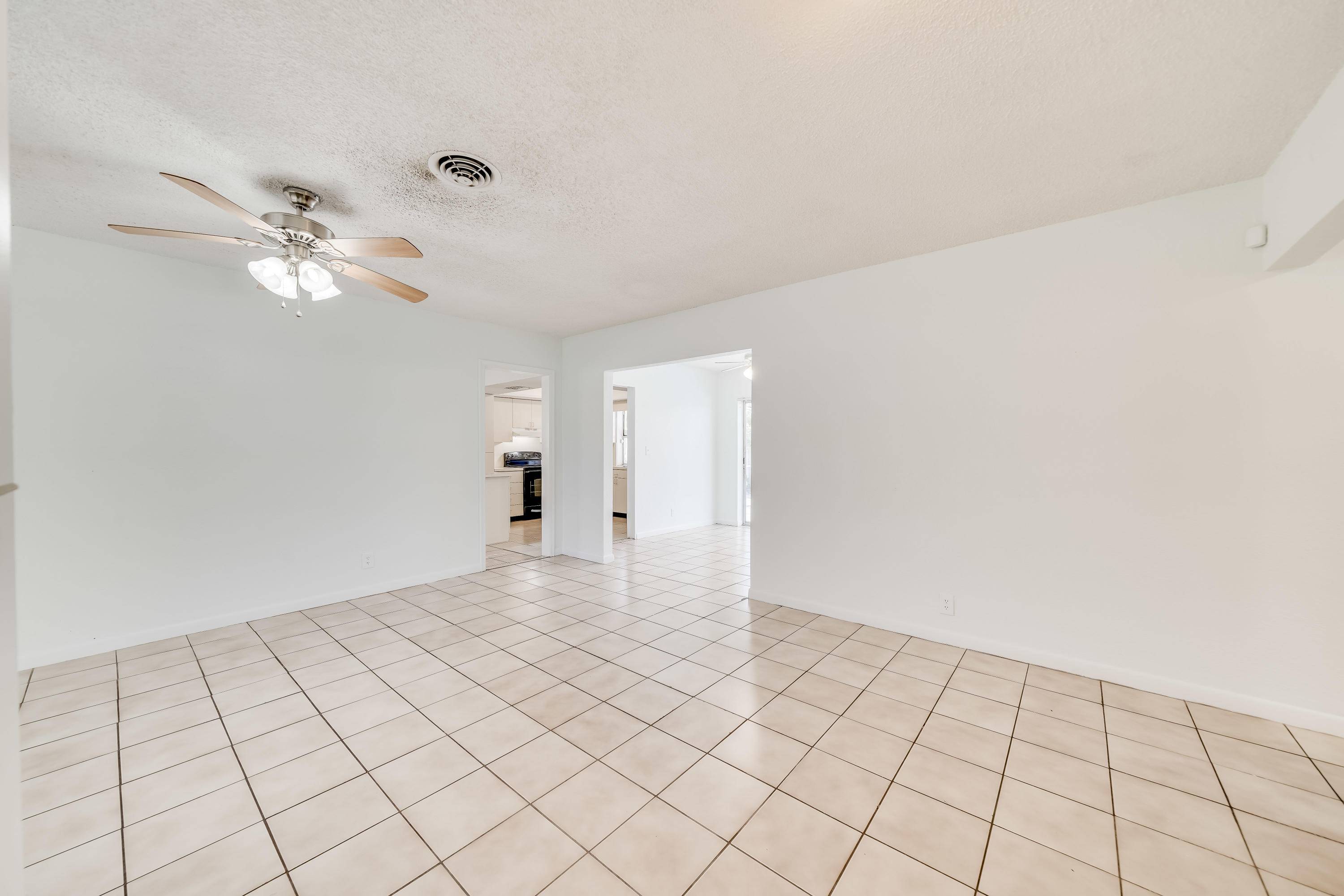 North Lauderdale, FL 33068,6371 SW 10 CT