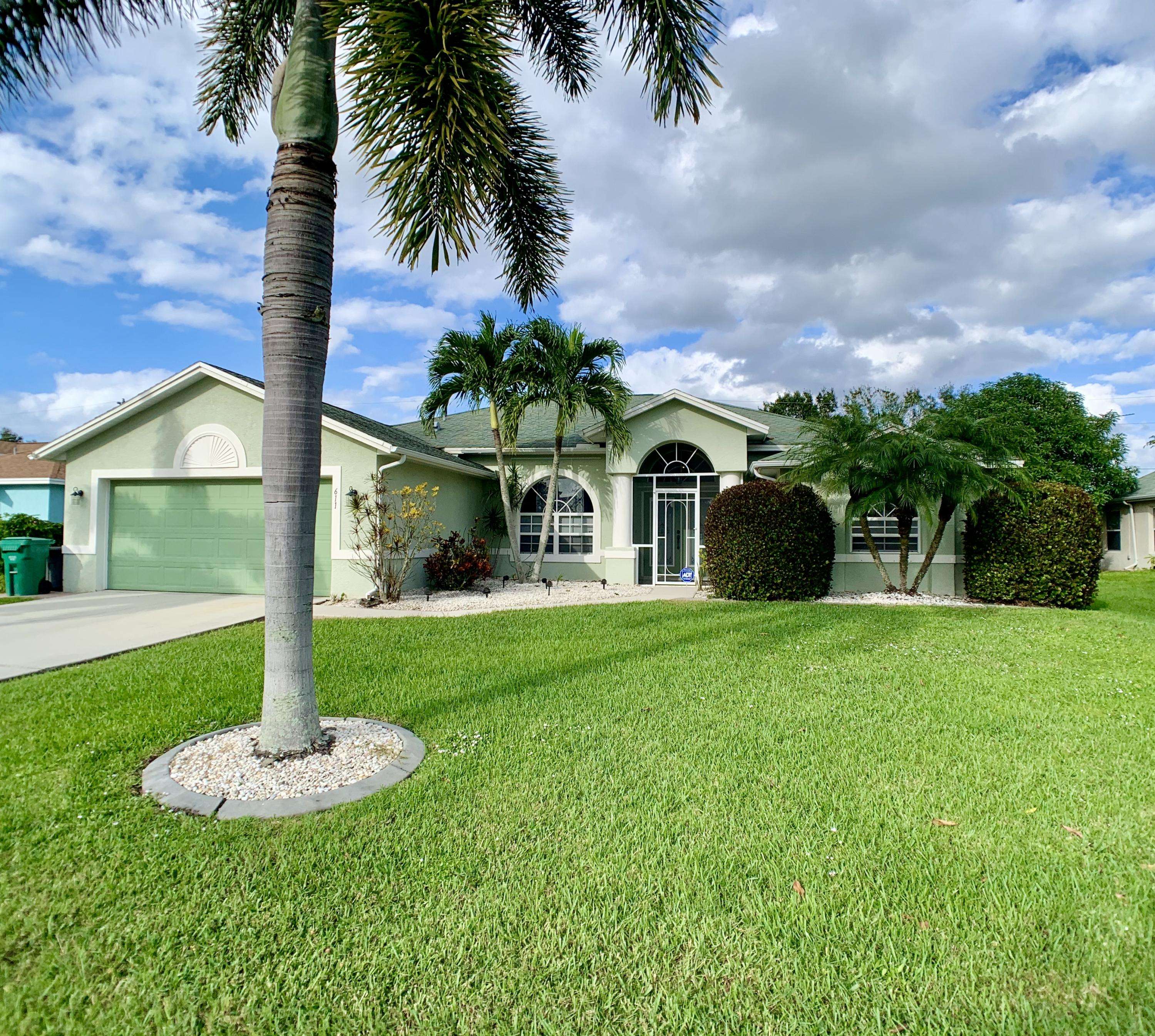 Port Saint Lucie, FL 34953,611 SW Aster RD