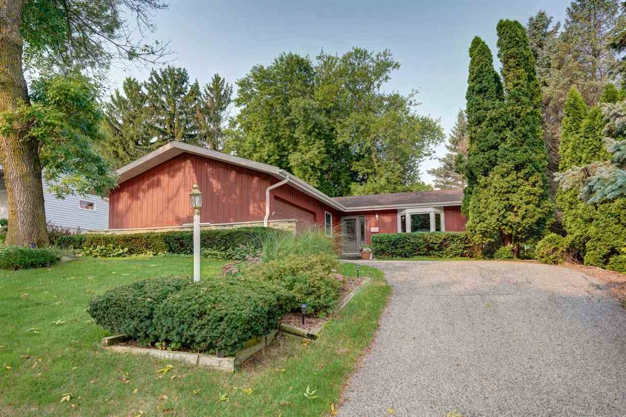 Madison, WI 53711,2502 Ravenswood Rd