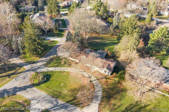 Bloomfield Twp, MI 48302,1030 JOANNE CRT