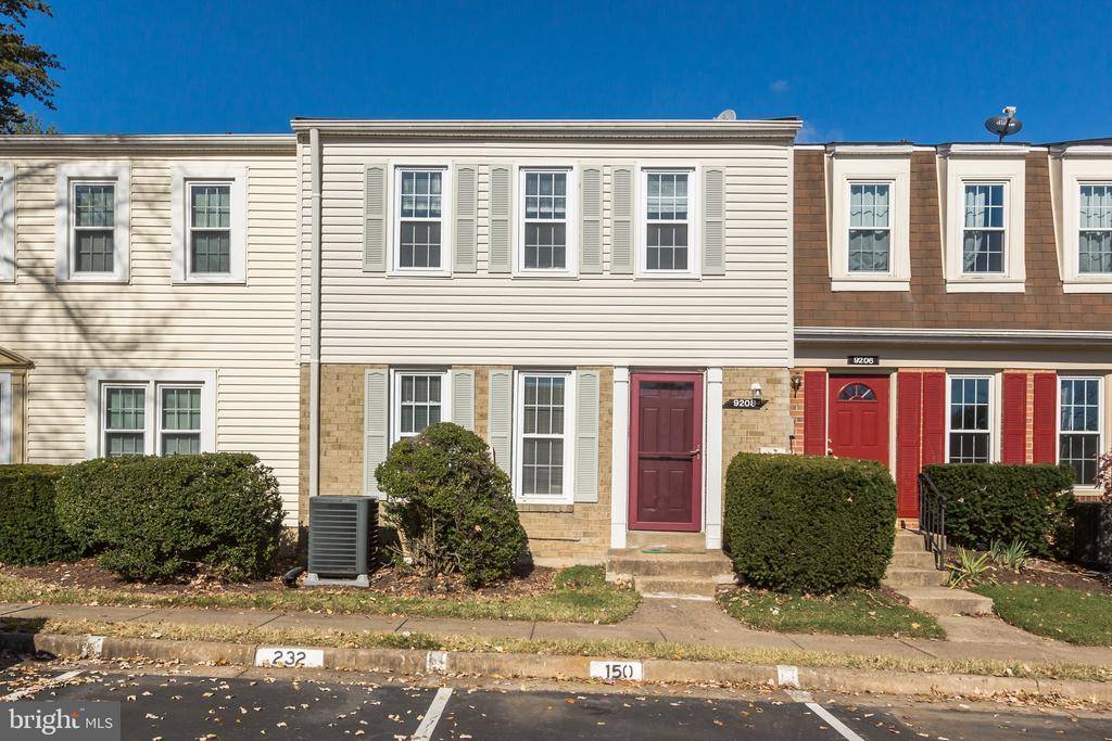 Burke, VA 22015,9208 HICKORY TREE CT #6B