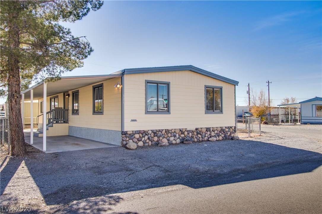 Pahrump, NV 89048,321 Bonnie Clair Court