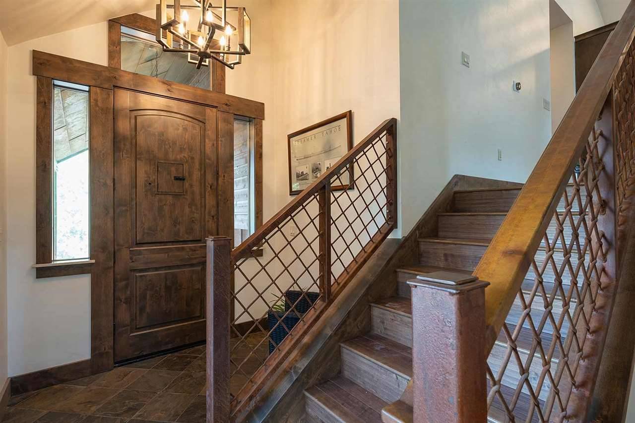 Truckee, CA 96161,11067 Torrey Pine Road