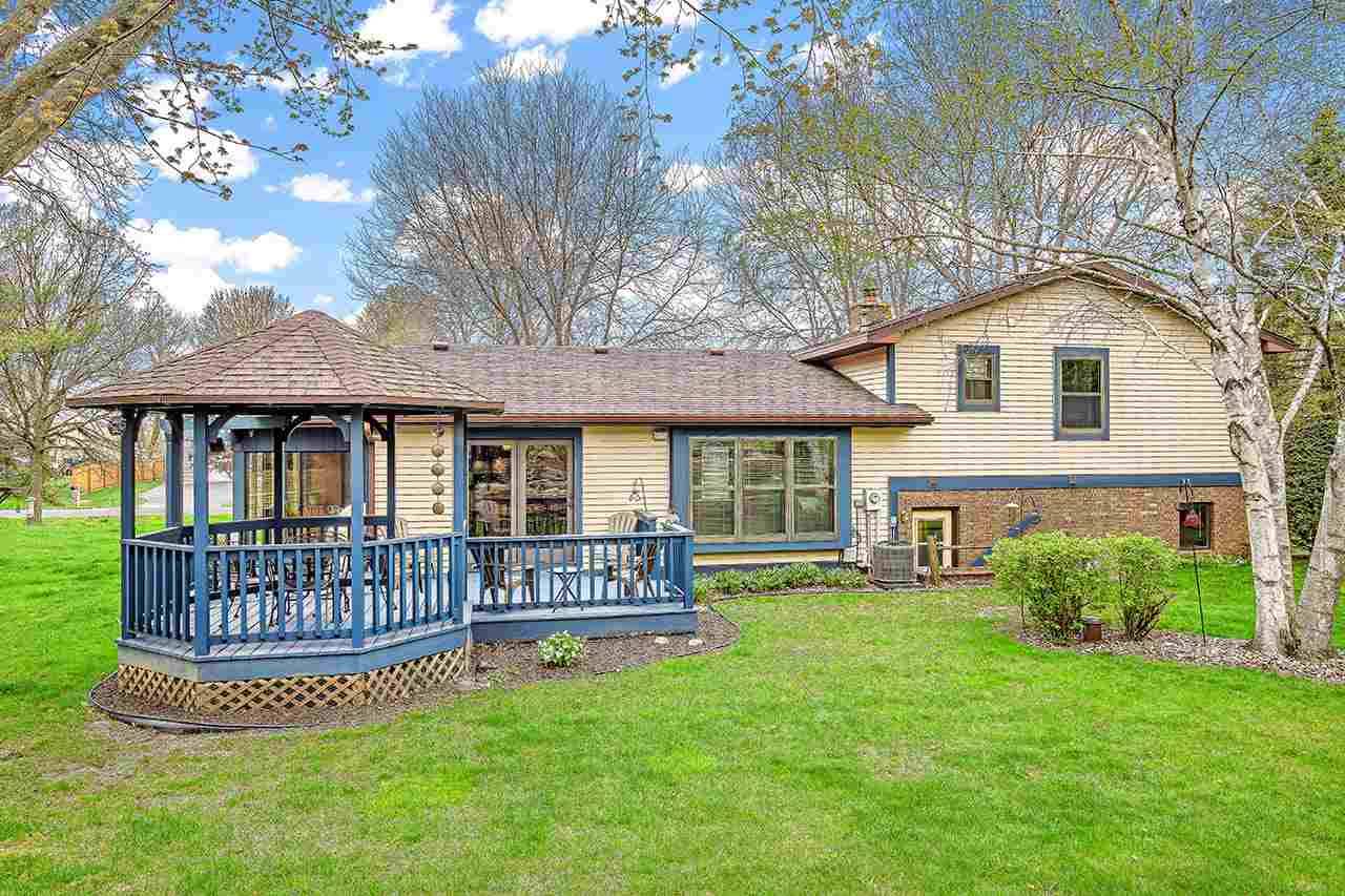 Mcfarland, WI 53558,2662 SCOTT LN