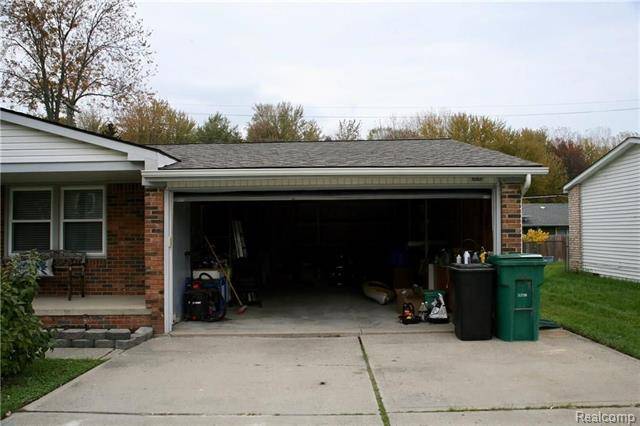 Harrison Twp, MI 48045,28031 HILLER ST