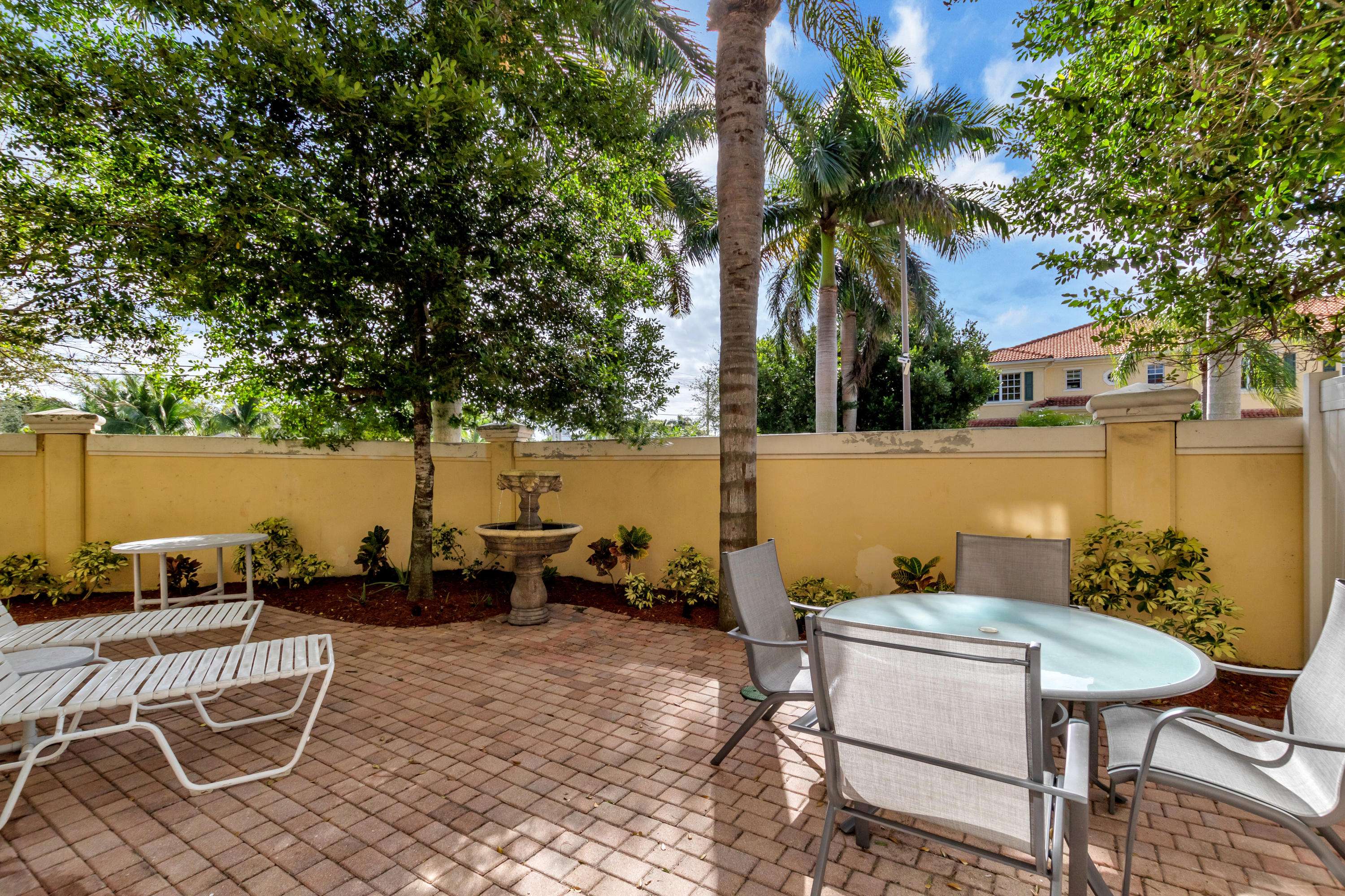 North Palm Beach, FL 33403,564 Marbella CIR