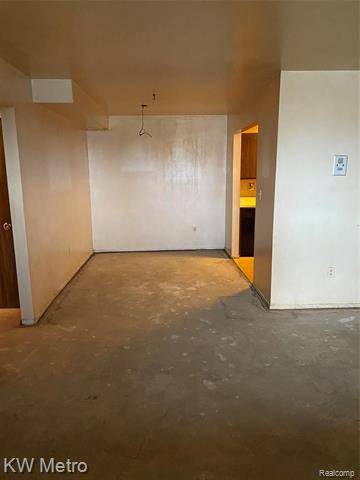 Royal Oak, MI 48073,4905 CROOKS RD  APT A2
