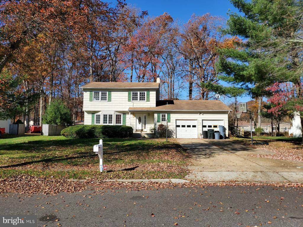 East Windsor, NJ 08520,12 GLEN OAK DR