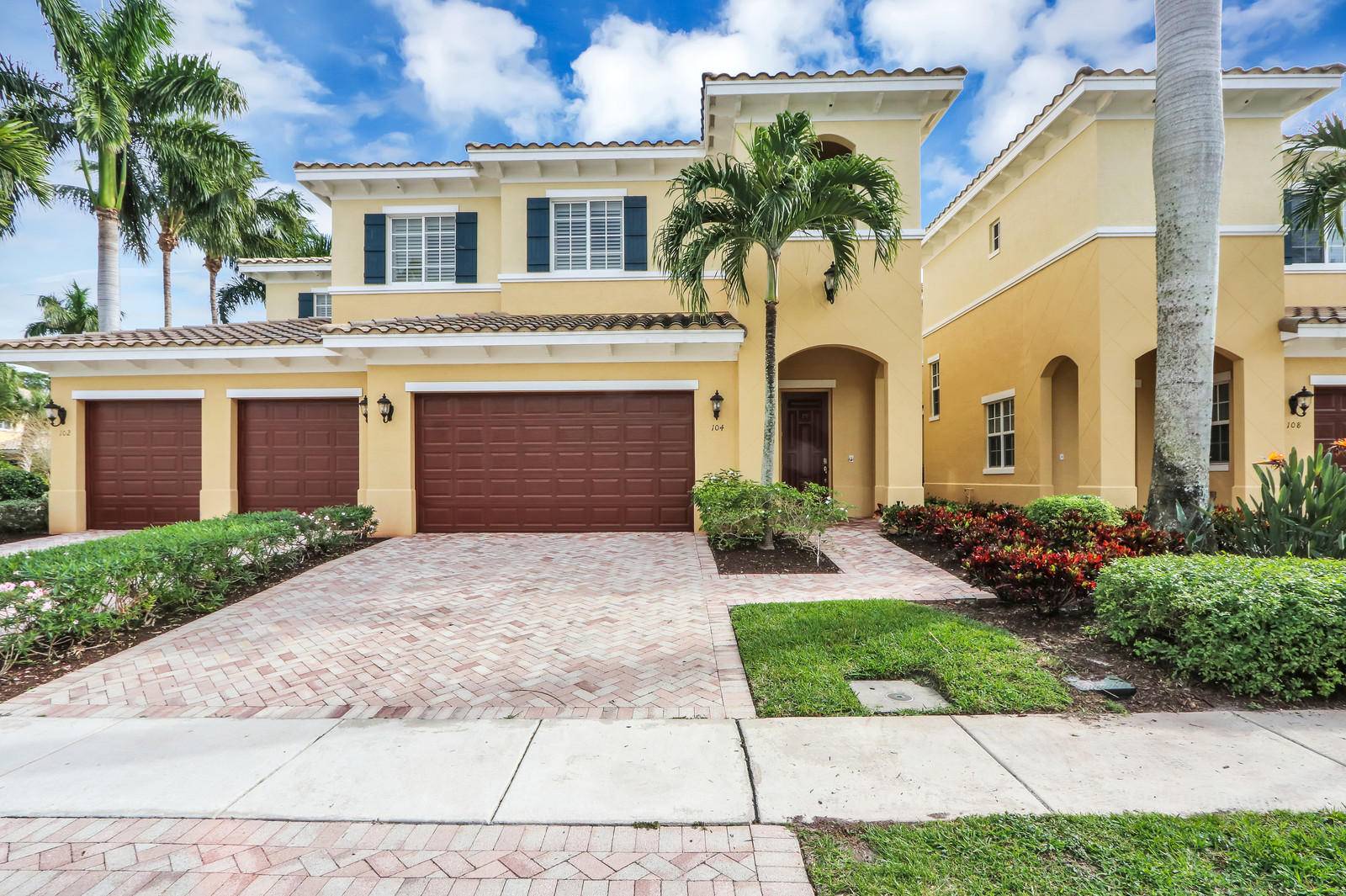 Palm Beach Gardens, FL 33410,104 Chambord TER 38 J