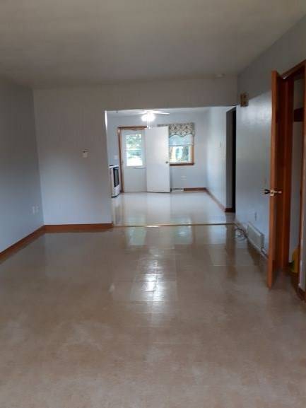 Potosi, WI 53820-0000,107 Crest View DR