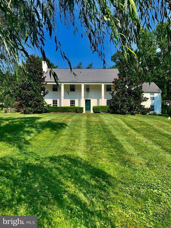 Newtown Square, PA 19073,328 ECHO VALLEY LN