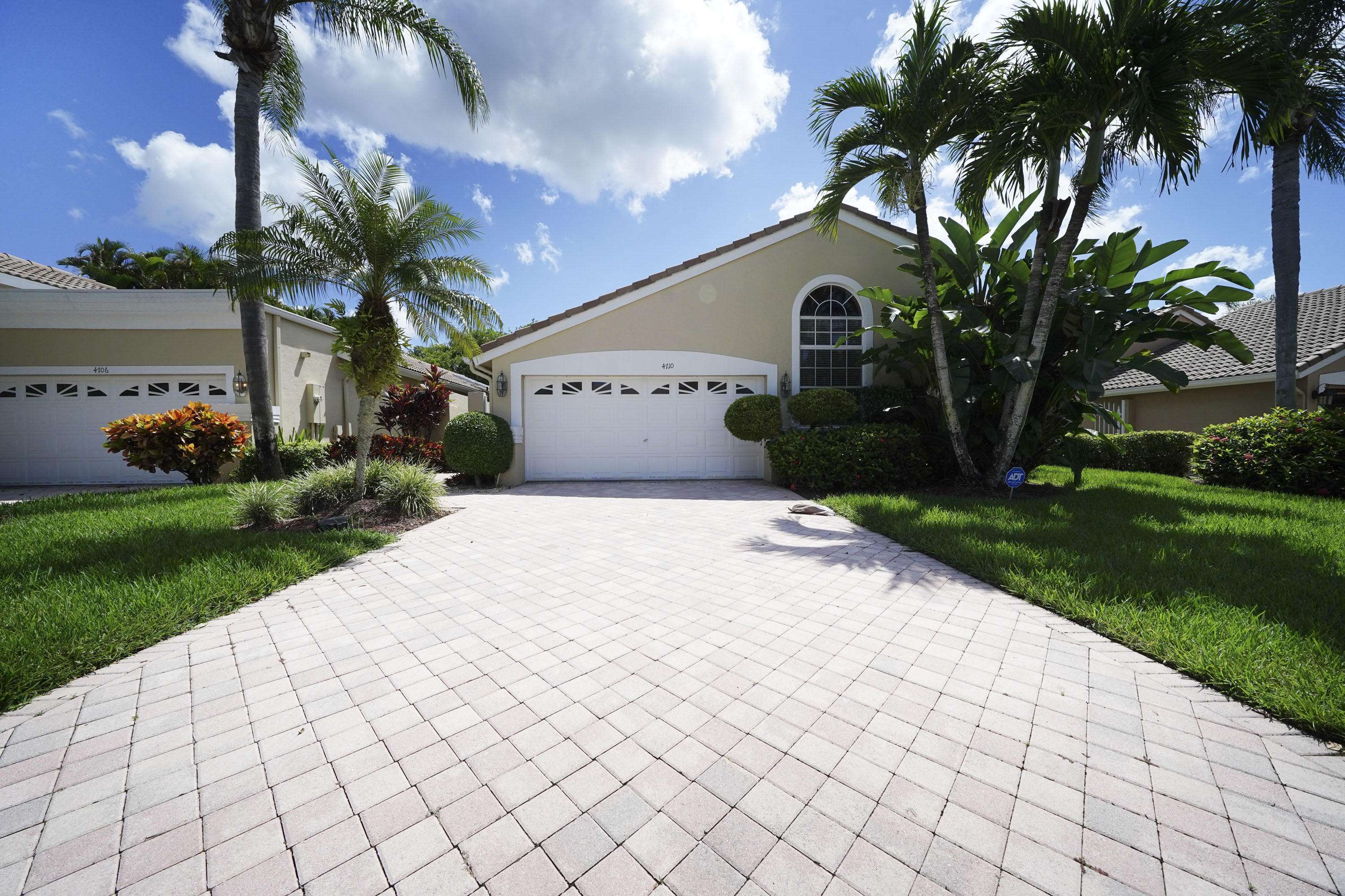 Lake Worth, FL 33449,4710 Carlton Golf DR