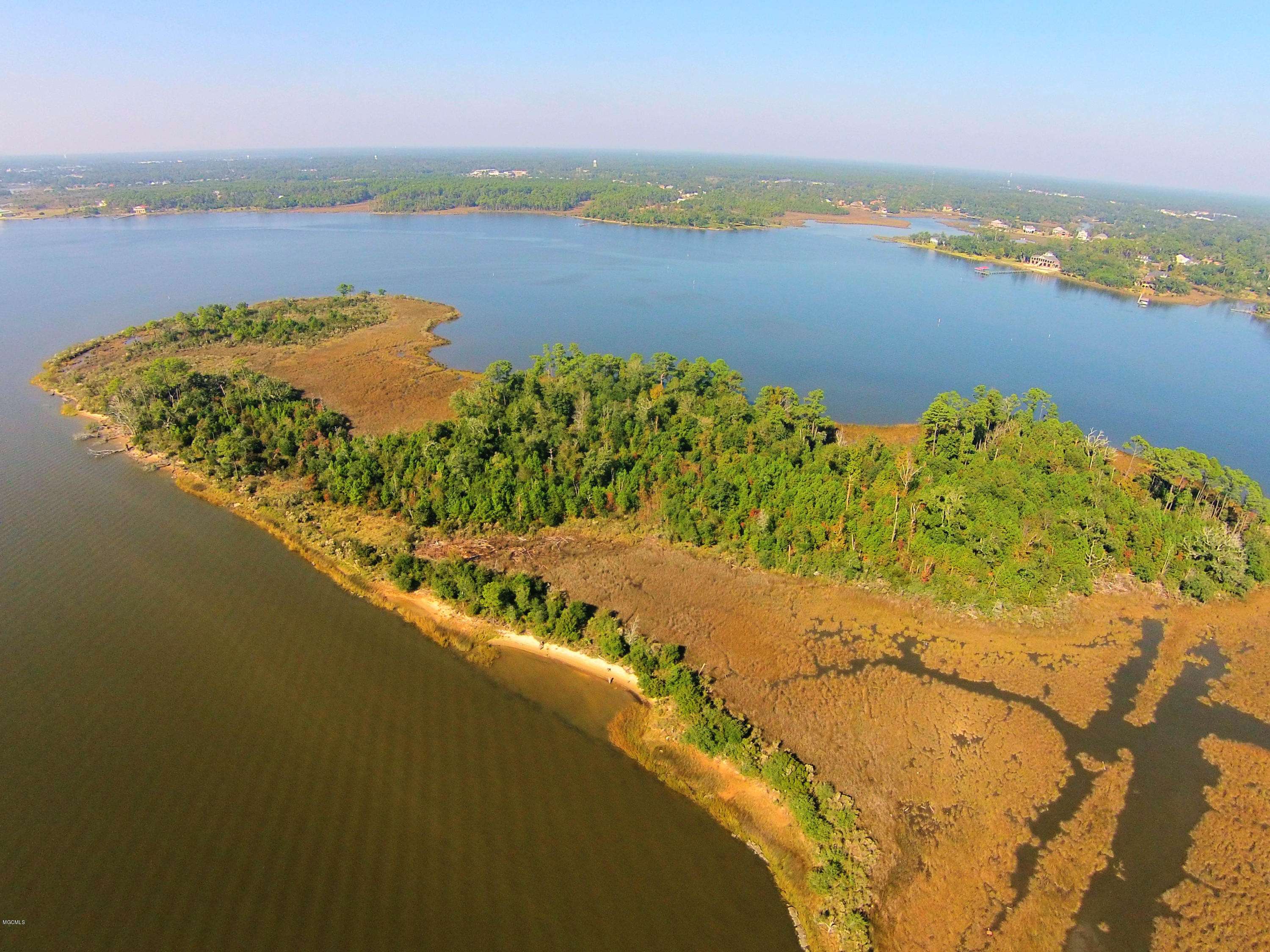 Ocean Springs, MS 39564,0 Lovers Ln
