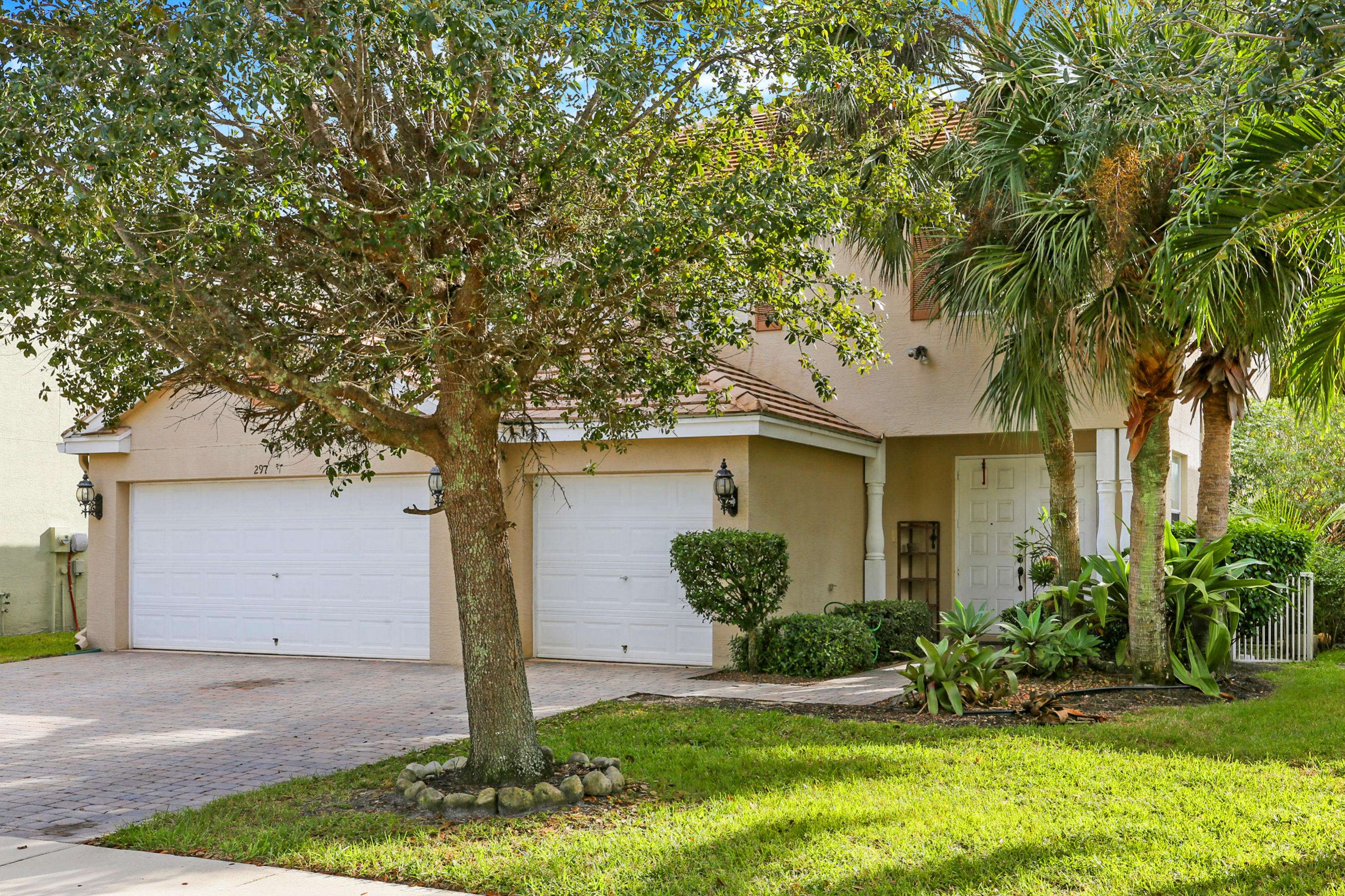 Royal Palm Beach, FL 33414,297 Berenger Walk WALK