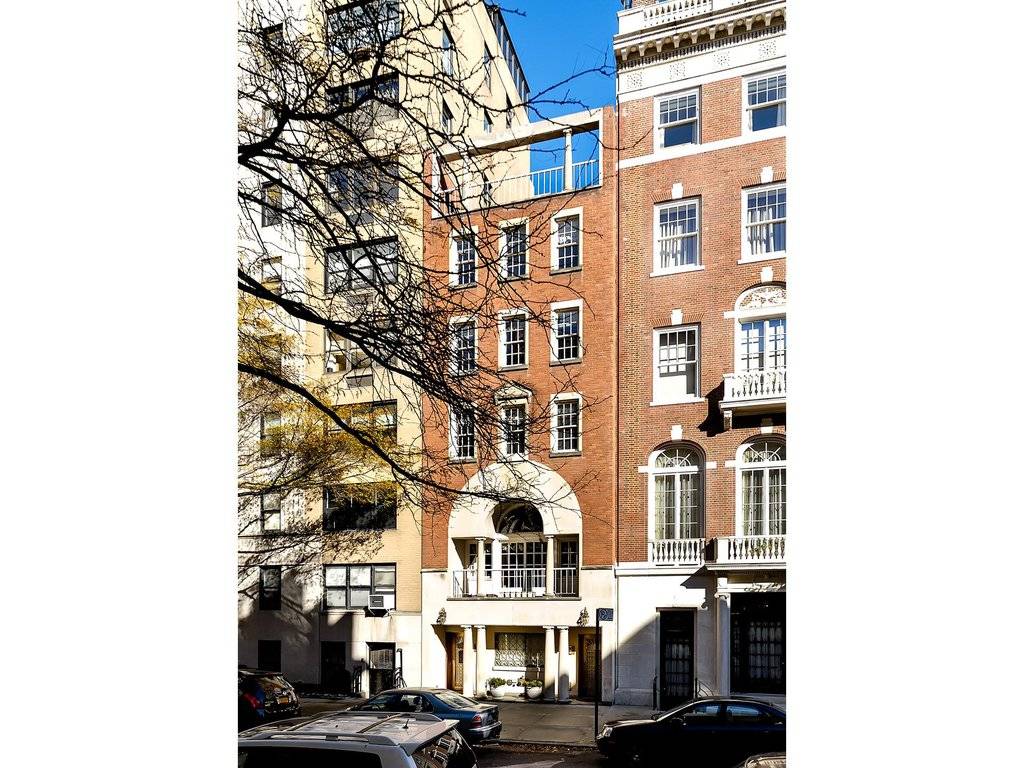 New York, NY 10021,7 East 69th Street