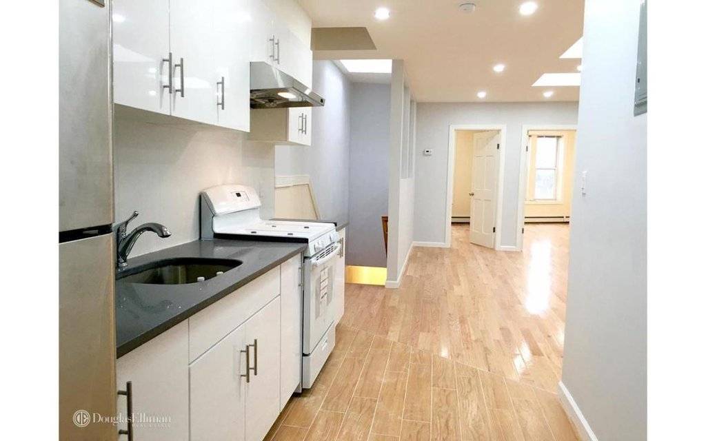 Brooklyn, NY 11228,8403 Seventh Avenue #2