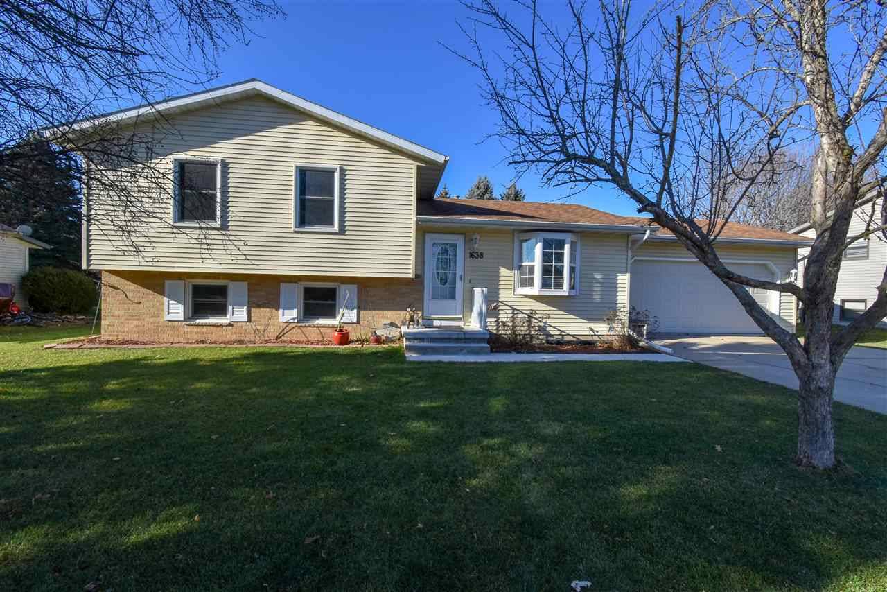 Stoughton, WI 53589,1638 Johnson St