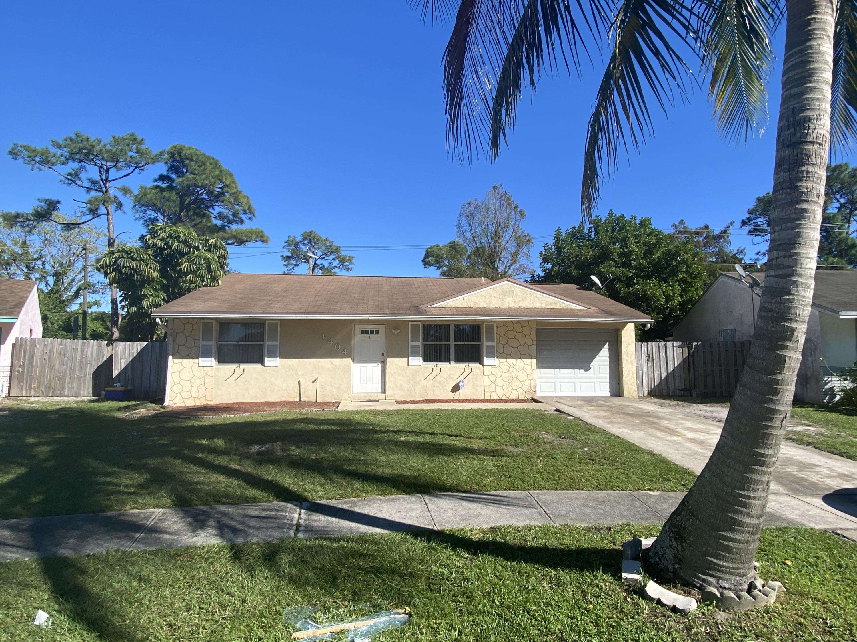 Greenacres, FL 33463,4404 Nicia WAY