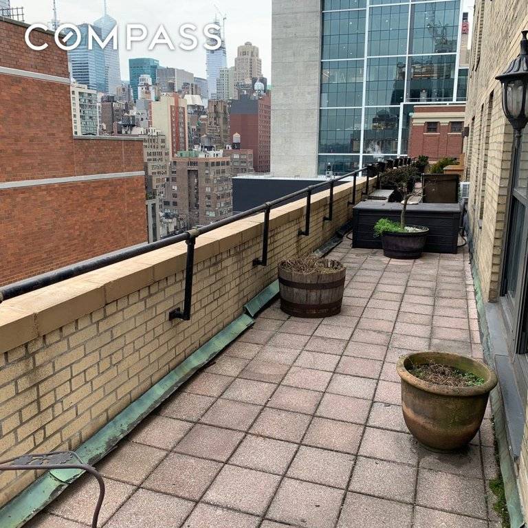 New York, NY 10001,433 West 34th Street #17A