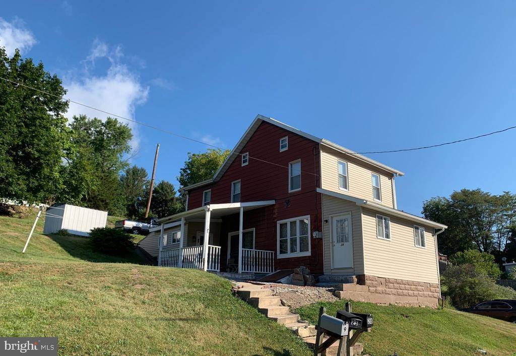 Lehighton, PA 18235,28 E 2ND ST