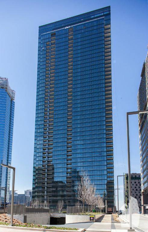 Chicago, IL 60654,343 W WOLF POINT PLAZA, Unit 0601