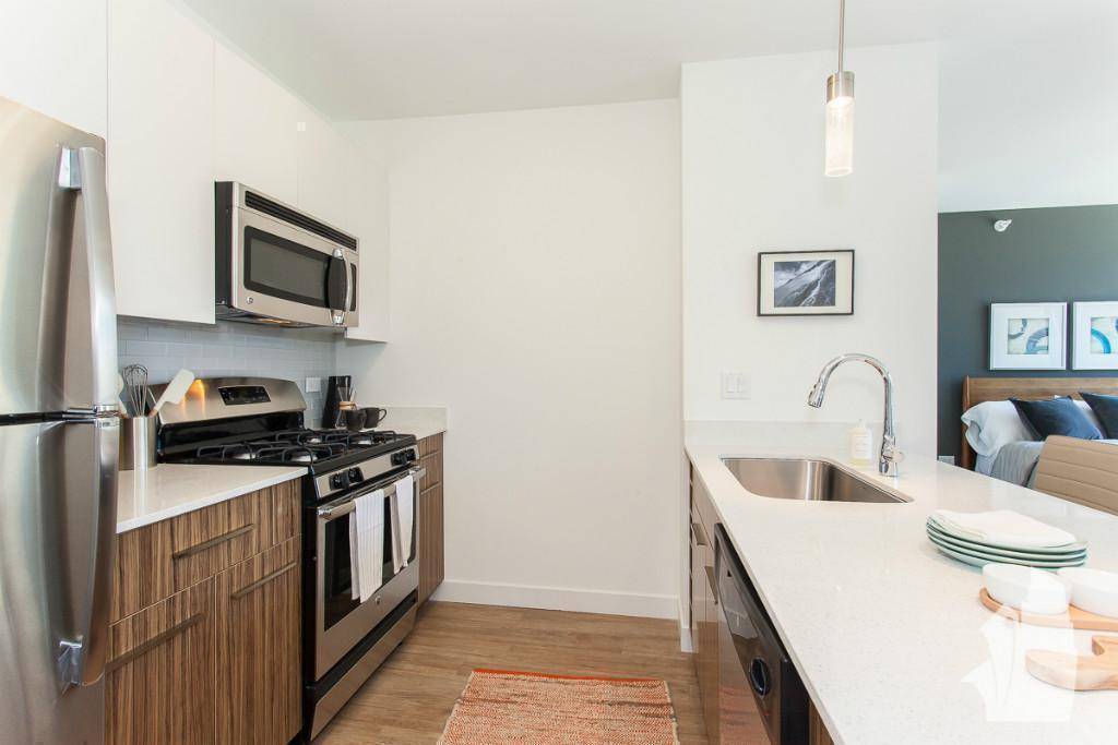 Chicago, IL 60654,343 W WOLF POINT PLAZA, Unit 0601