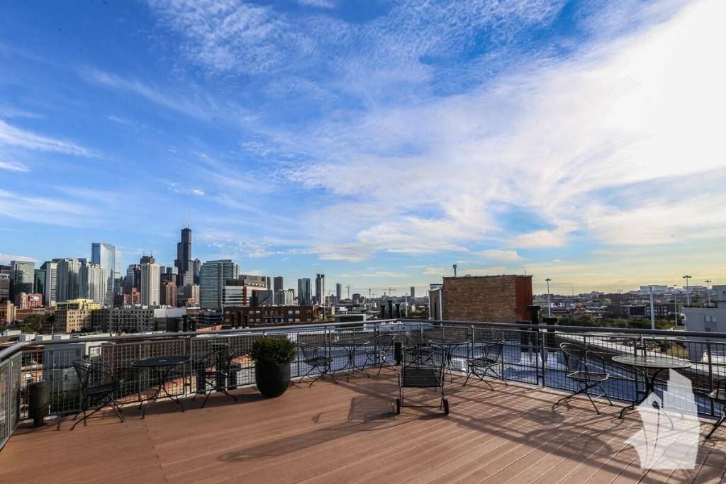 Chicago, IL 60642,925 W Huron St, Unit 107