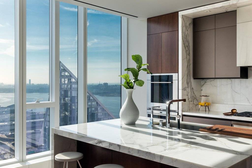 New York, NY 10023,1 West End Avenue #36B