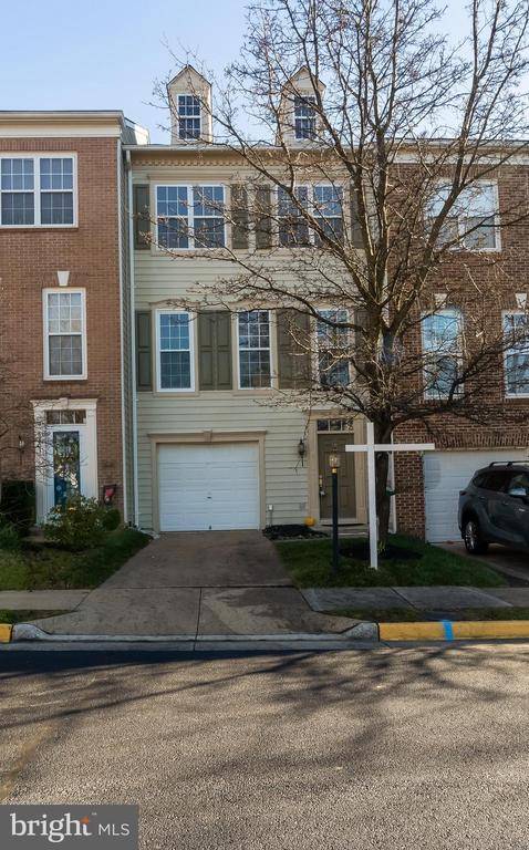 Alexandria, VA 22312,6305 SUMMER MOON LN