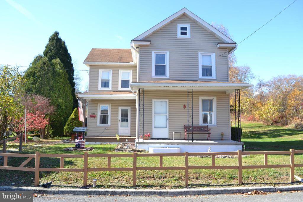 Lehighton, PA 18235,428 N 4TH ST