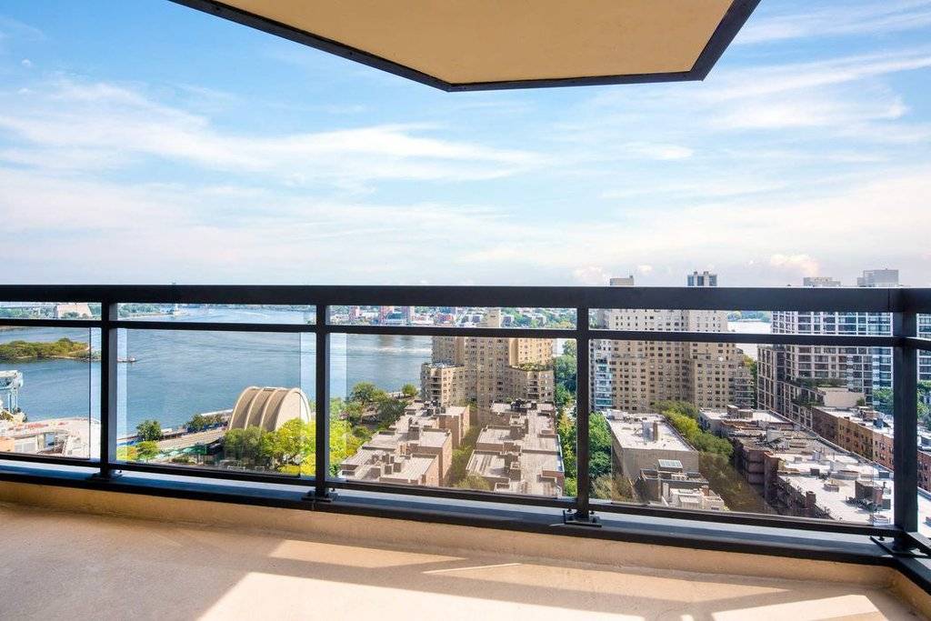 New York, NY 10128,1725 York Avenue #26FG