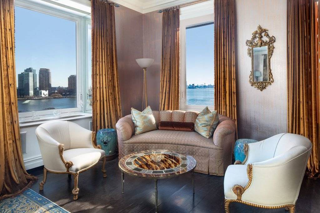 New York, NY 10022,1 Beekman Place #9/10a