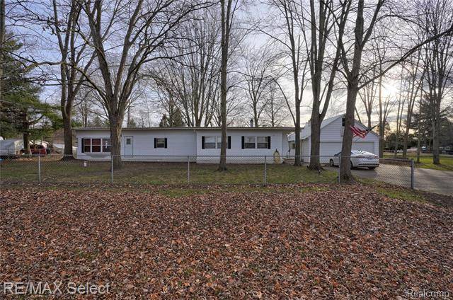 Clio, MI 48420,8709 PINE CRT