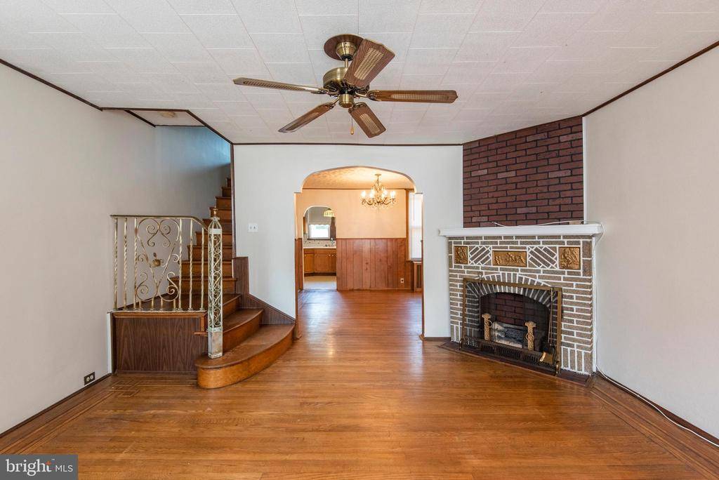 Philadelphia, PA 19128,314 LEVERINGTON AVE