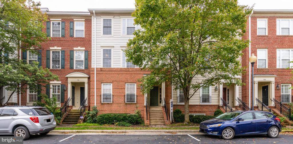 Alexandria, VA 22314,716 NORFOLK LN #B