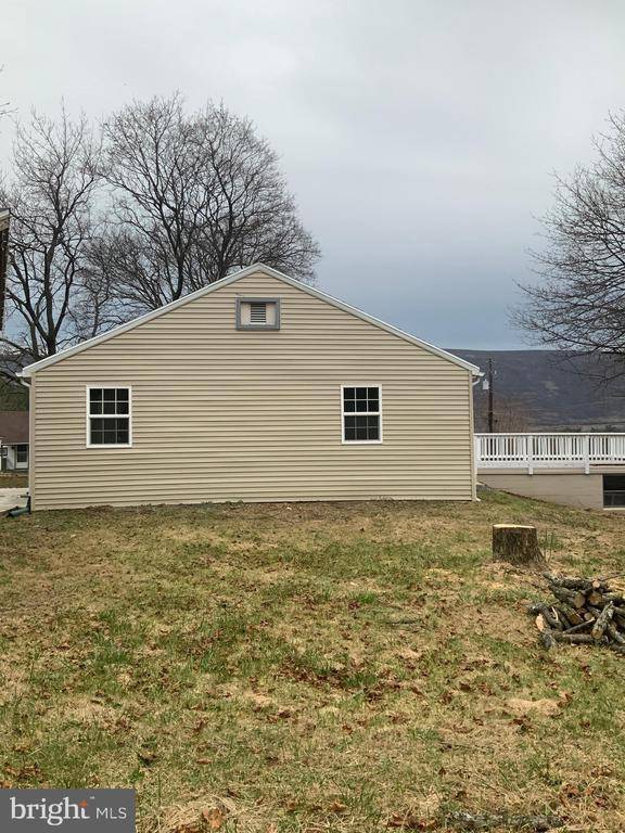 Palmerton, PA 18071,45 BERGER HILL RD