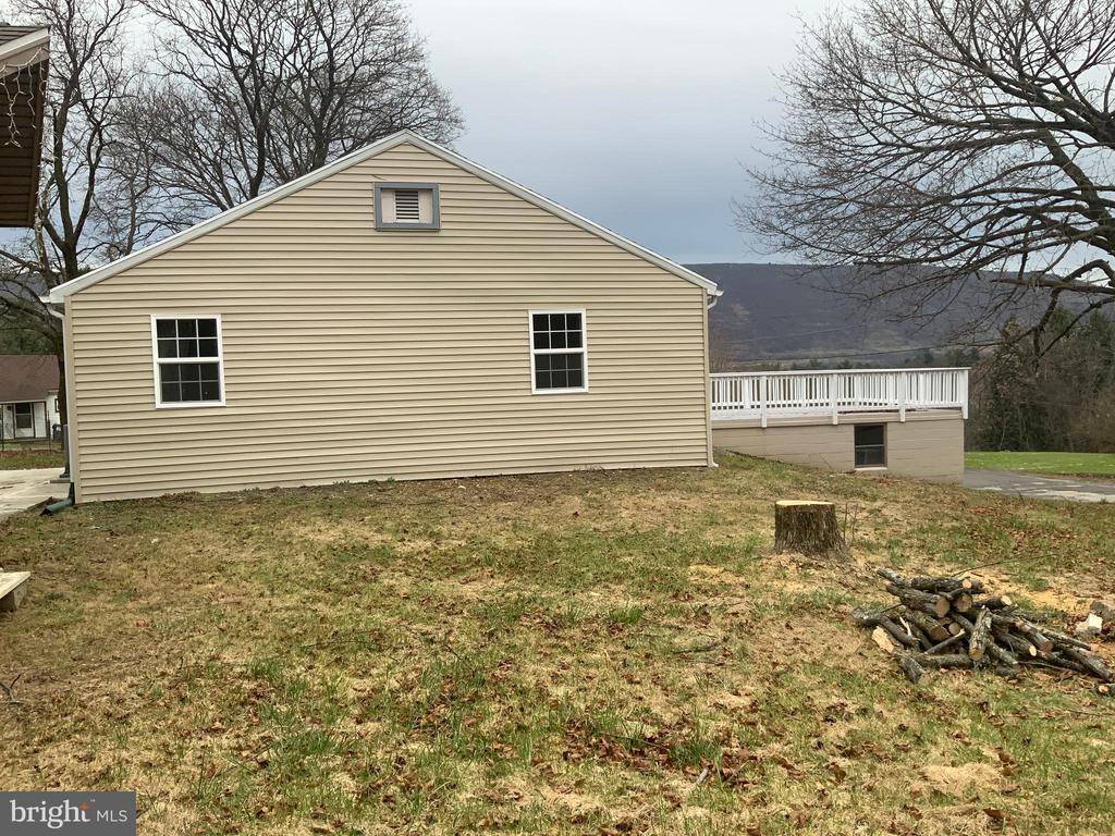 Palmerton, PA 18071,45 BERGER HILL RD