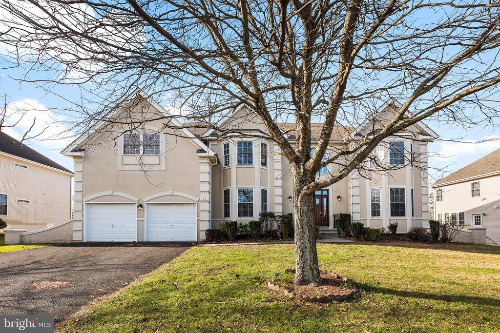 Huntingdon Valley, PA 19006,74 SUNFLOWER WAY